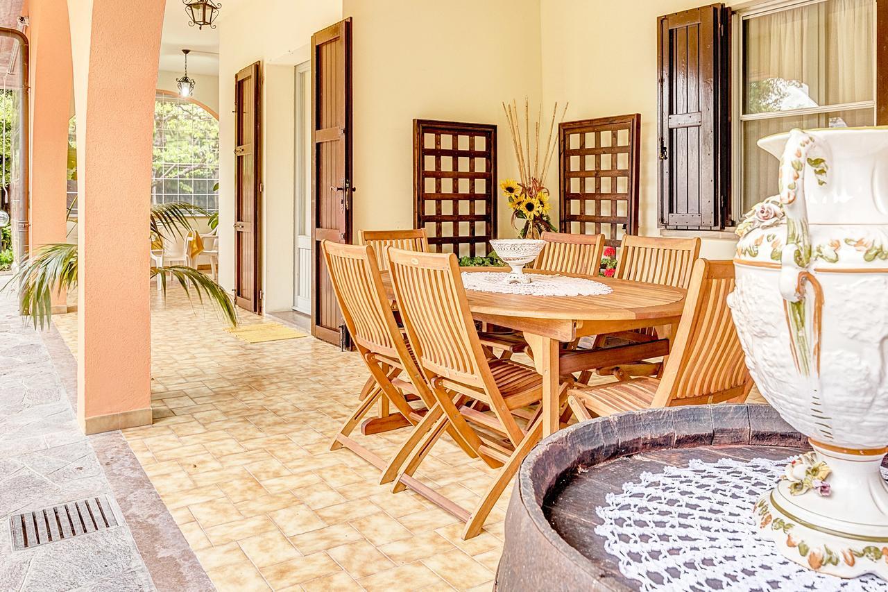 Agriturismo I Portici Гатео а Маре Екстериор снимка