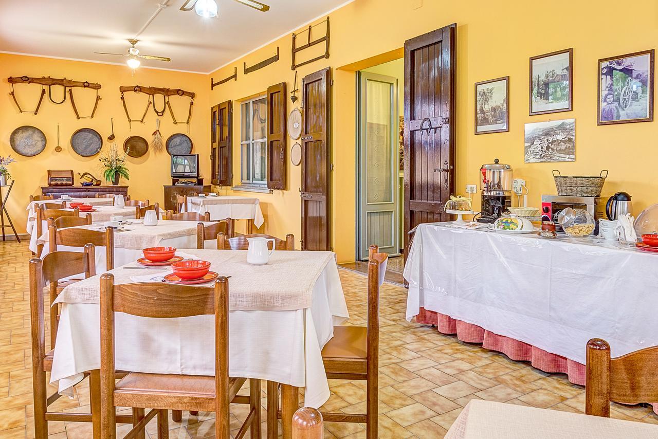 Agriturismo I Portici Гатео а Маре Екстериор снимка