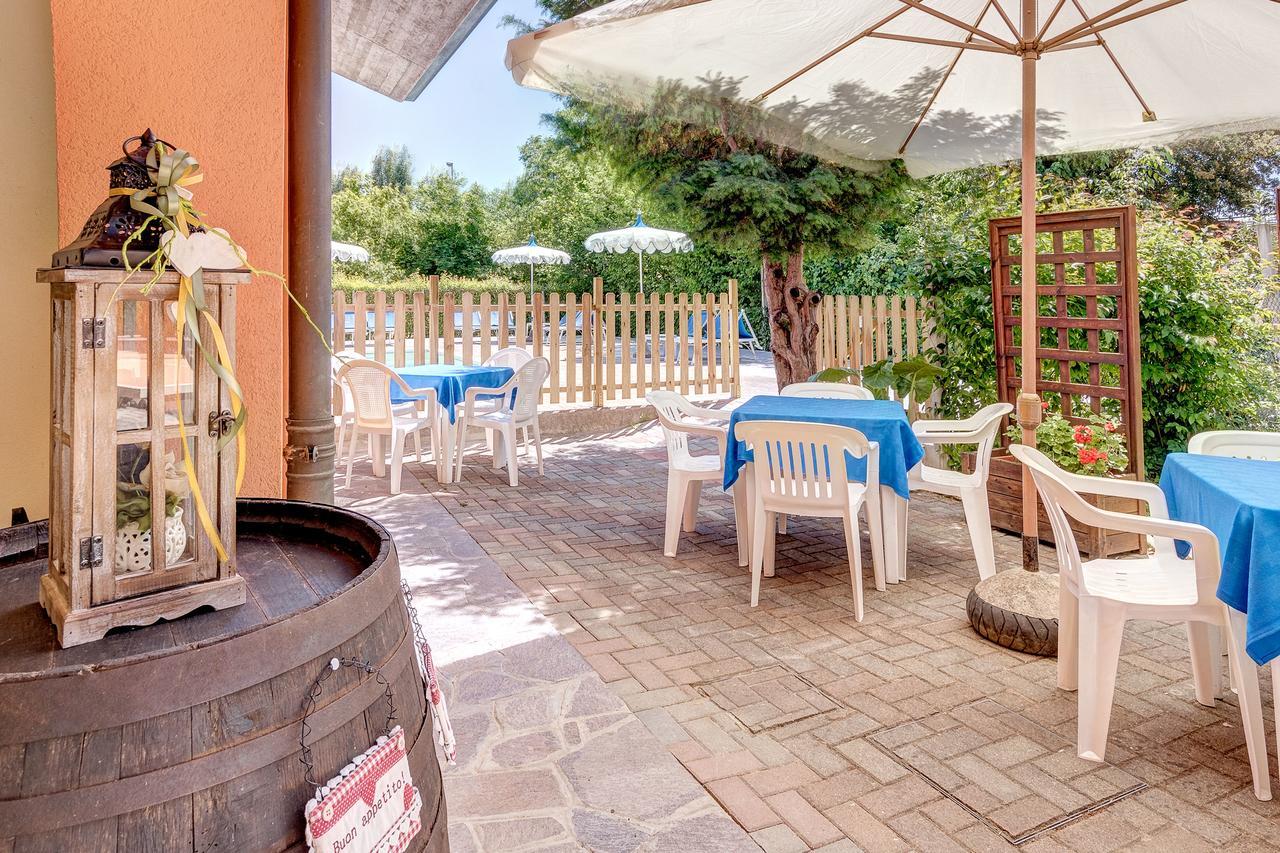 Agriturismo I Portici Гатео а Маре Екстериор снимка